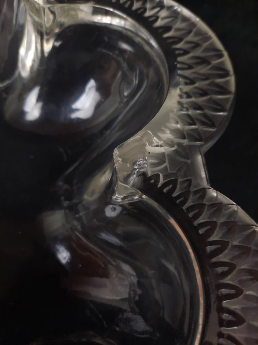 Lalique France - Coupe polylobée en verre moulé -photo-2