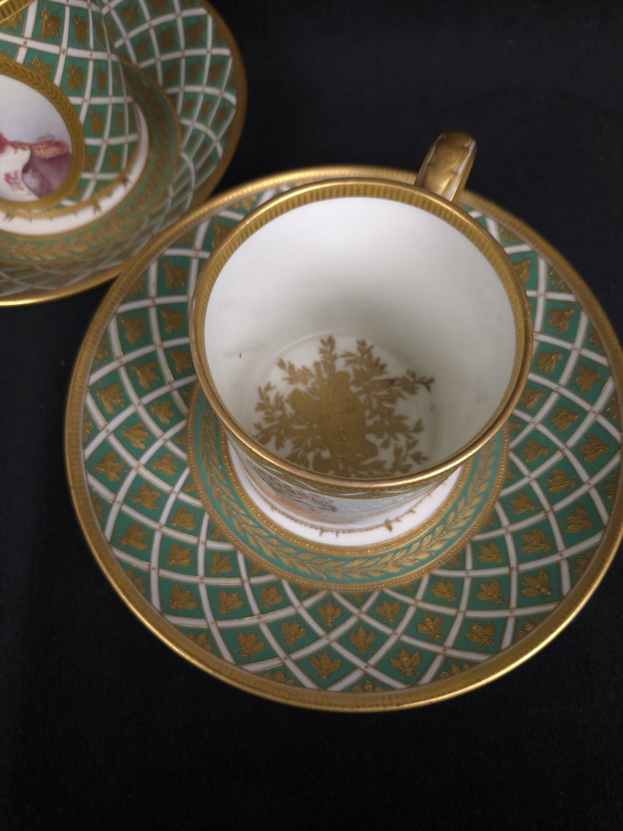 Paire de tasses en leurs soucoupes en porcelaine - Napoléon Ier et Joséphine (XIXe siècle) -photo-4