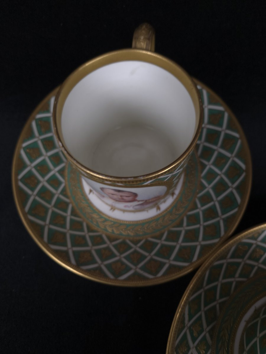 Paire de tasses en leurs soucoupes en porcelaine - Napoléon Ier et Joséphine (XIXe siècle) -photo-2