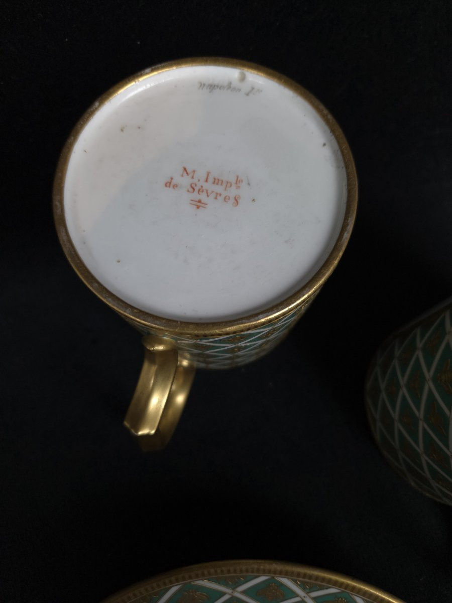 Paire de tasses en leurs soucoupes en porcelaine - Napoléon Ier et Joséphine (XIXe siècle) -photo-4
