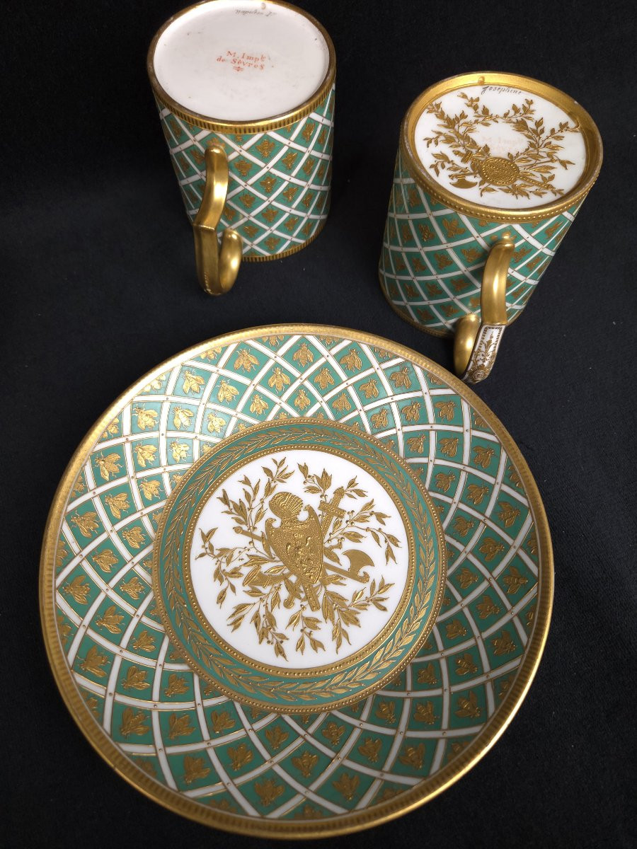 Paire de tasses en leurs soucoupes en porcelaine - Napoléon Ier et Joséphine (XIXe siècle) -photo-5