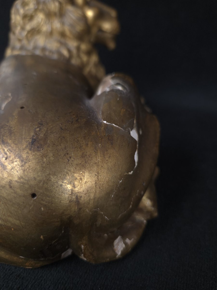 Paire de lions en bois sculpté et doré (XIXe siècle)-photo-3