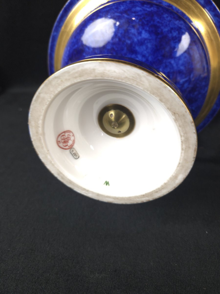Sèvres - Vase en porcelaine bleu (XIXe siècle)-photo-2