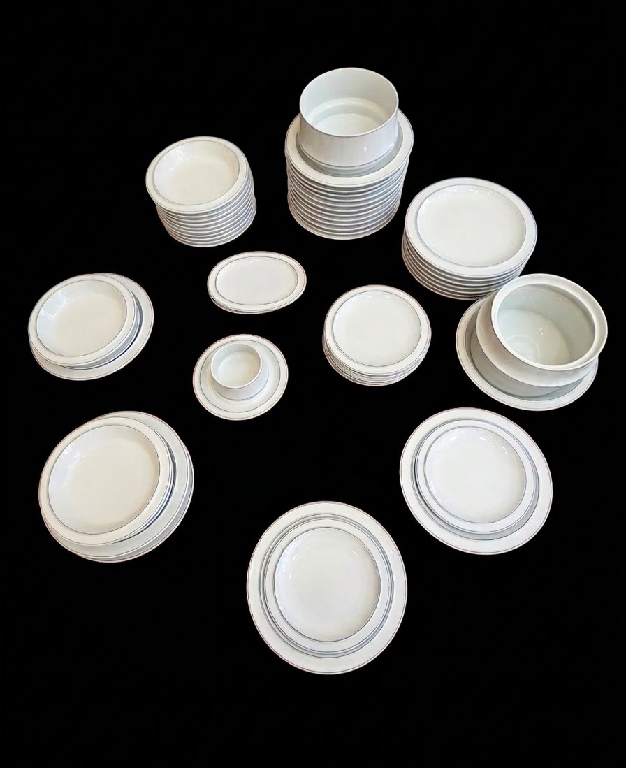 Partie de service de table en porcelaine blanche - Langenthal -photo-2