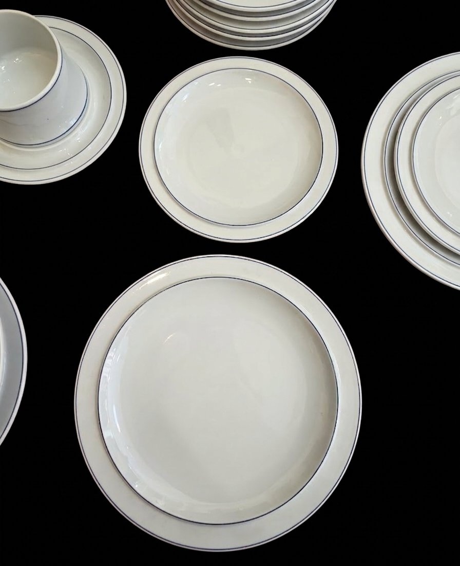 Partie de service de table en porcelaine blanche - Langenthal -photo-4