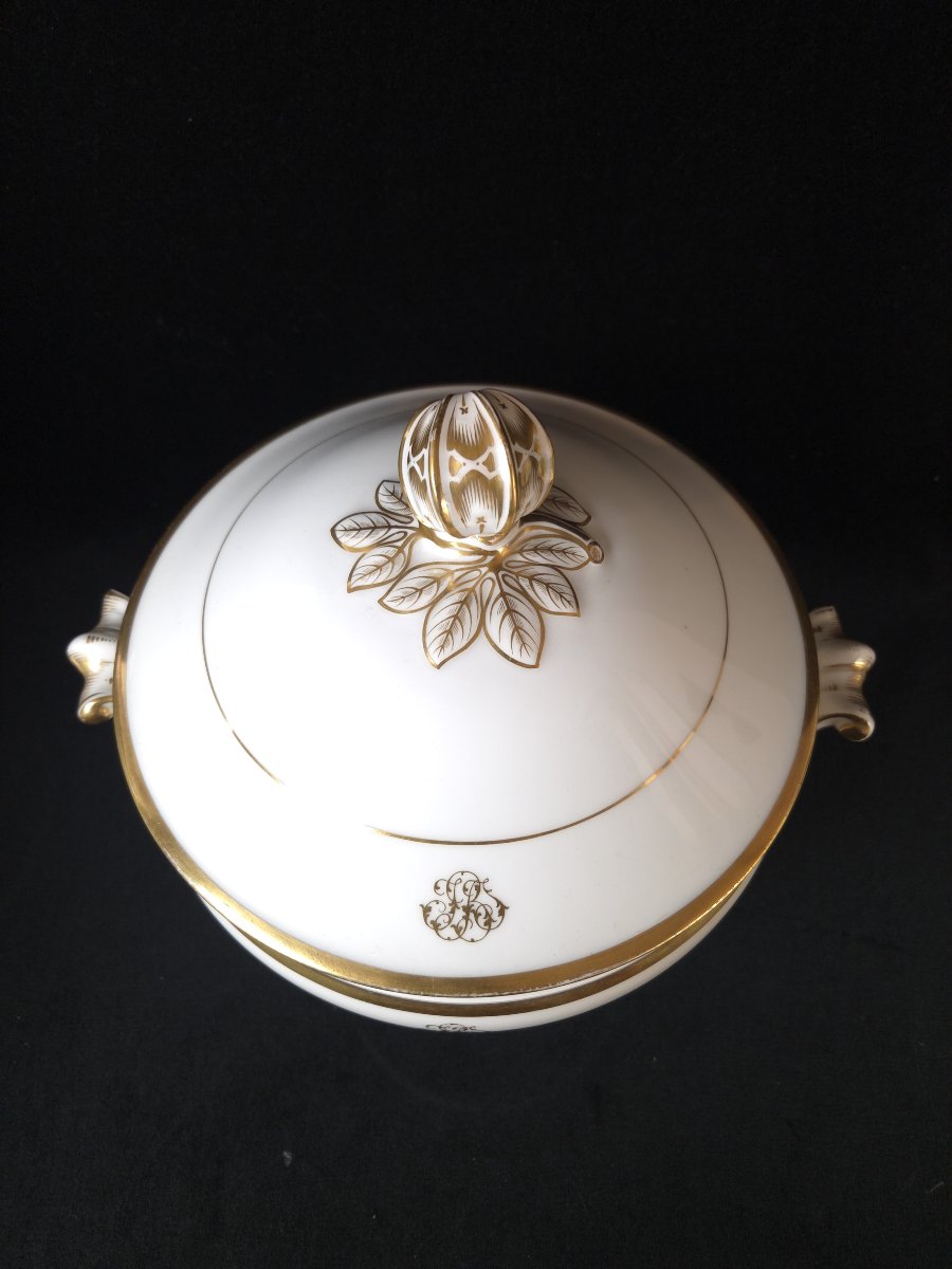 Covered Vegetable Dish In Paris Porcelain By Gille Jeune (19th Century)-photo-3