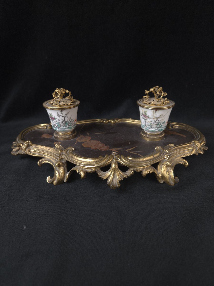 Encrier de style Louis XV en laque de Chine et bronze - XIXe siècle