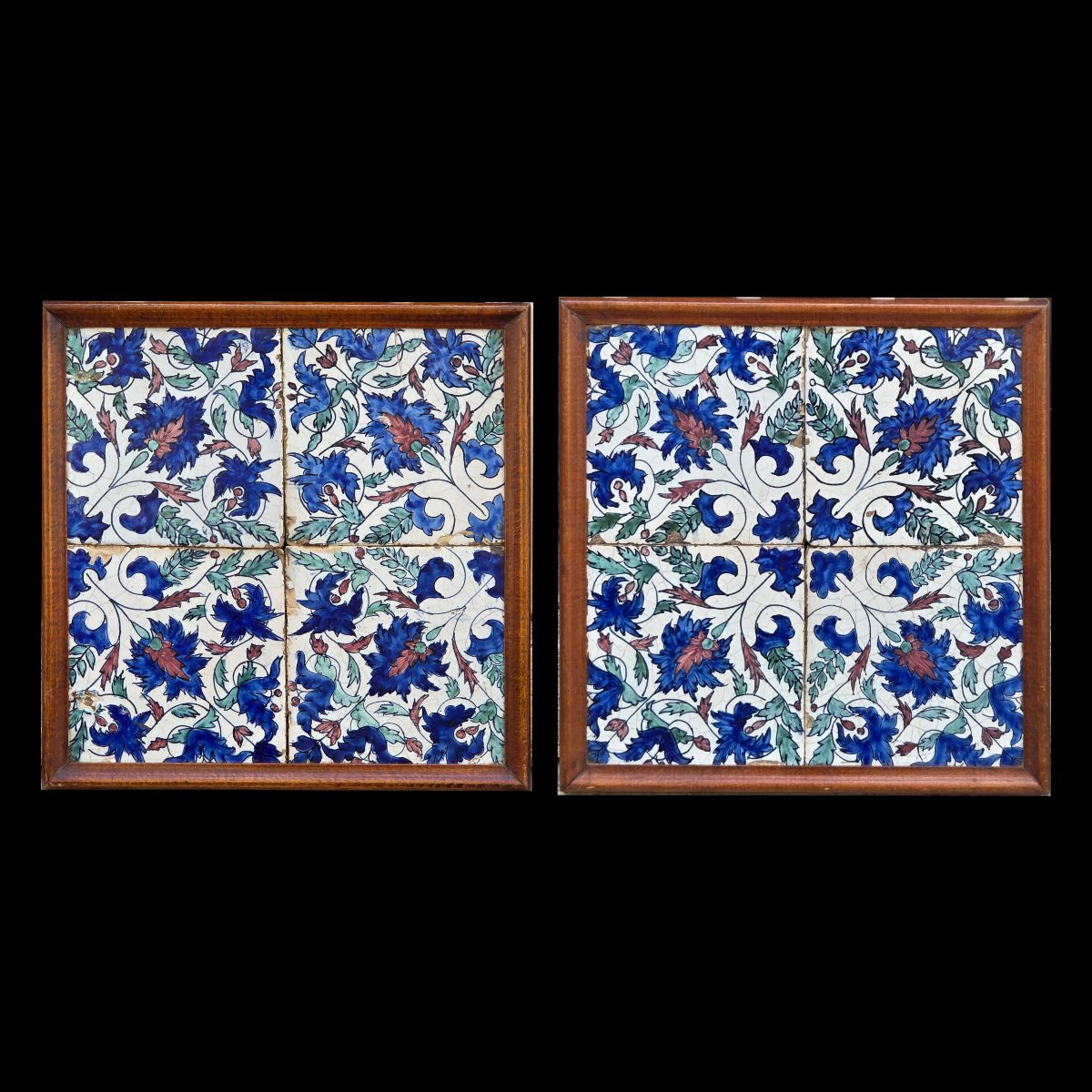 Paire de panneaux de quatre carreaux de faïence de style Iznik - XIXe siècle