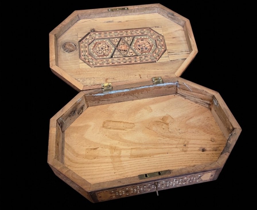Octagonal Box With Damascus Inlay (20th Century)-photo-2
