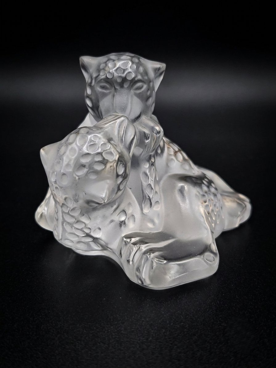 Lalique France - Crystal Leopard Pair Sculpture (20th Century)