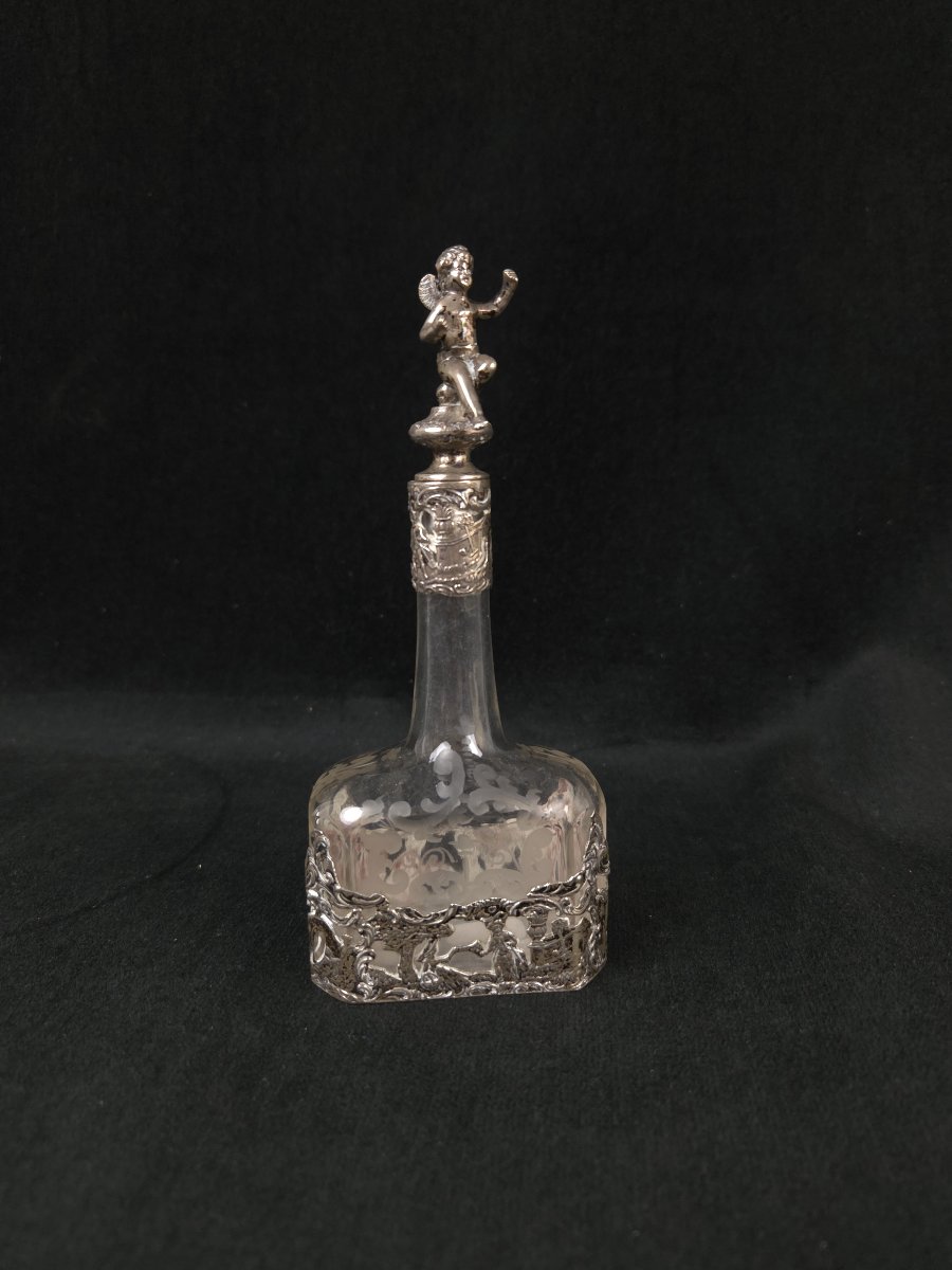Flacon à parfum en cristal gravé et monture ajourée en argent 800 (XXe siècle)-photo-3