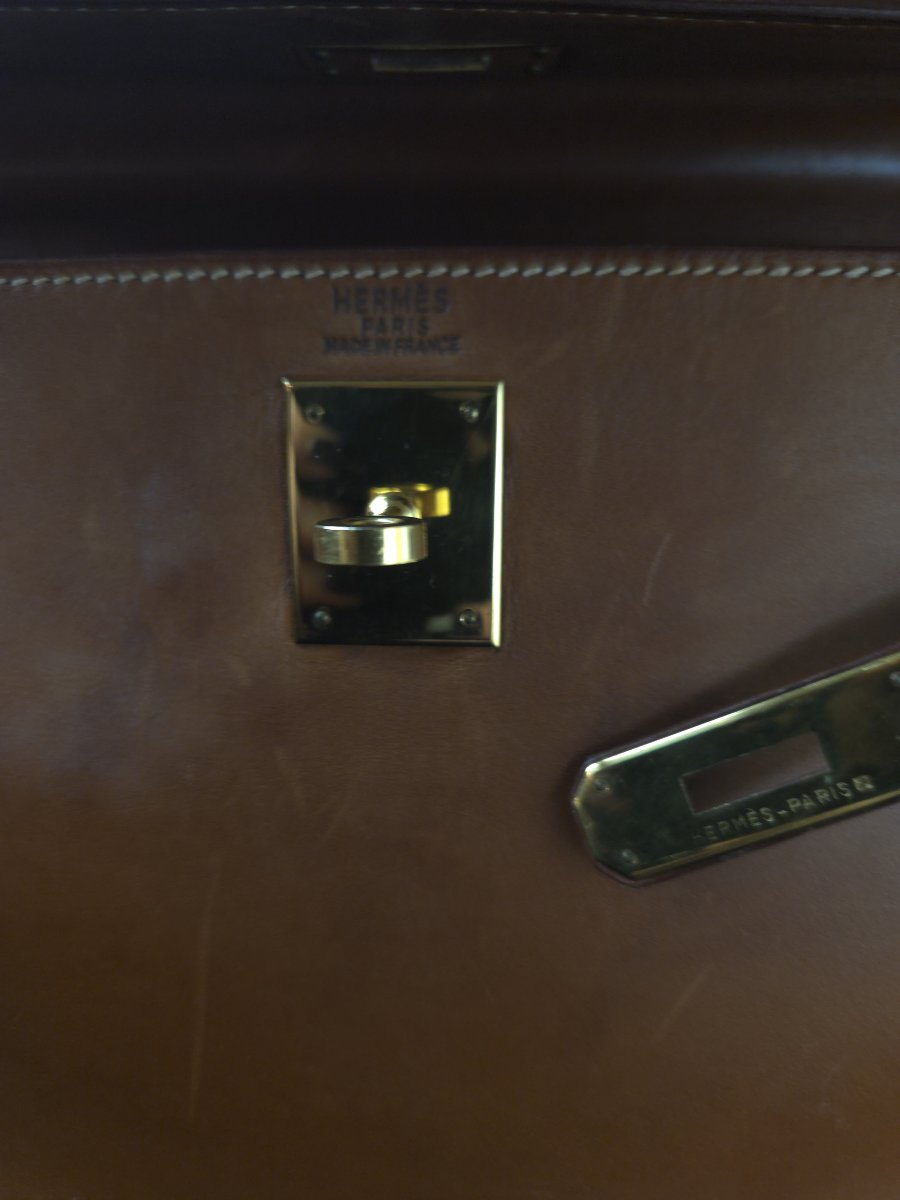 Hermès Paris - Kelly 32 Bag In Brown/gold Box Calfskin -photo-5