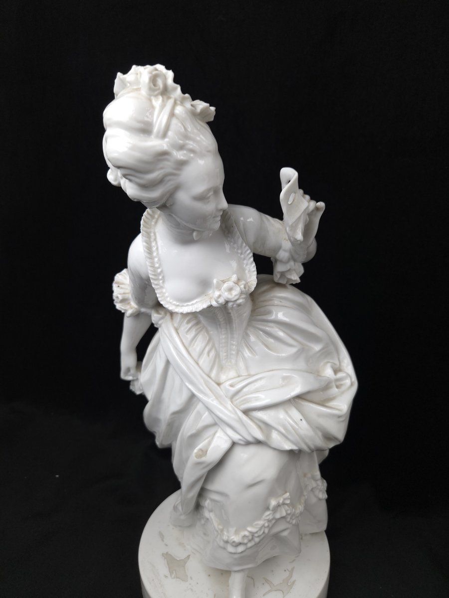 Vion & Baury - Grande paire de figurines en porcelaine blanche - Le Bal masqué - XIXe siècle-photo-2