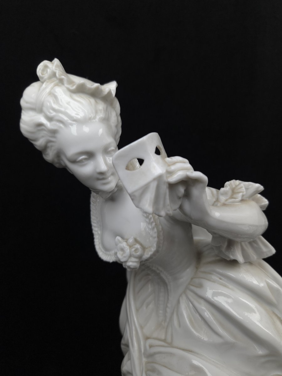 Vion & Baury - Grande paire de figurines en porcelaine blanche - Le Bal masqué - XIXe siècle-photo-2
