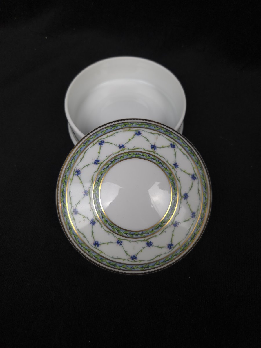 Boîte ronde en porcelaine de Limoges - A. Raynaud & Co (XXe siècle)-photo-4