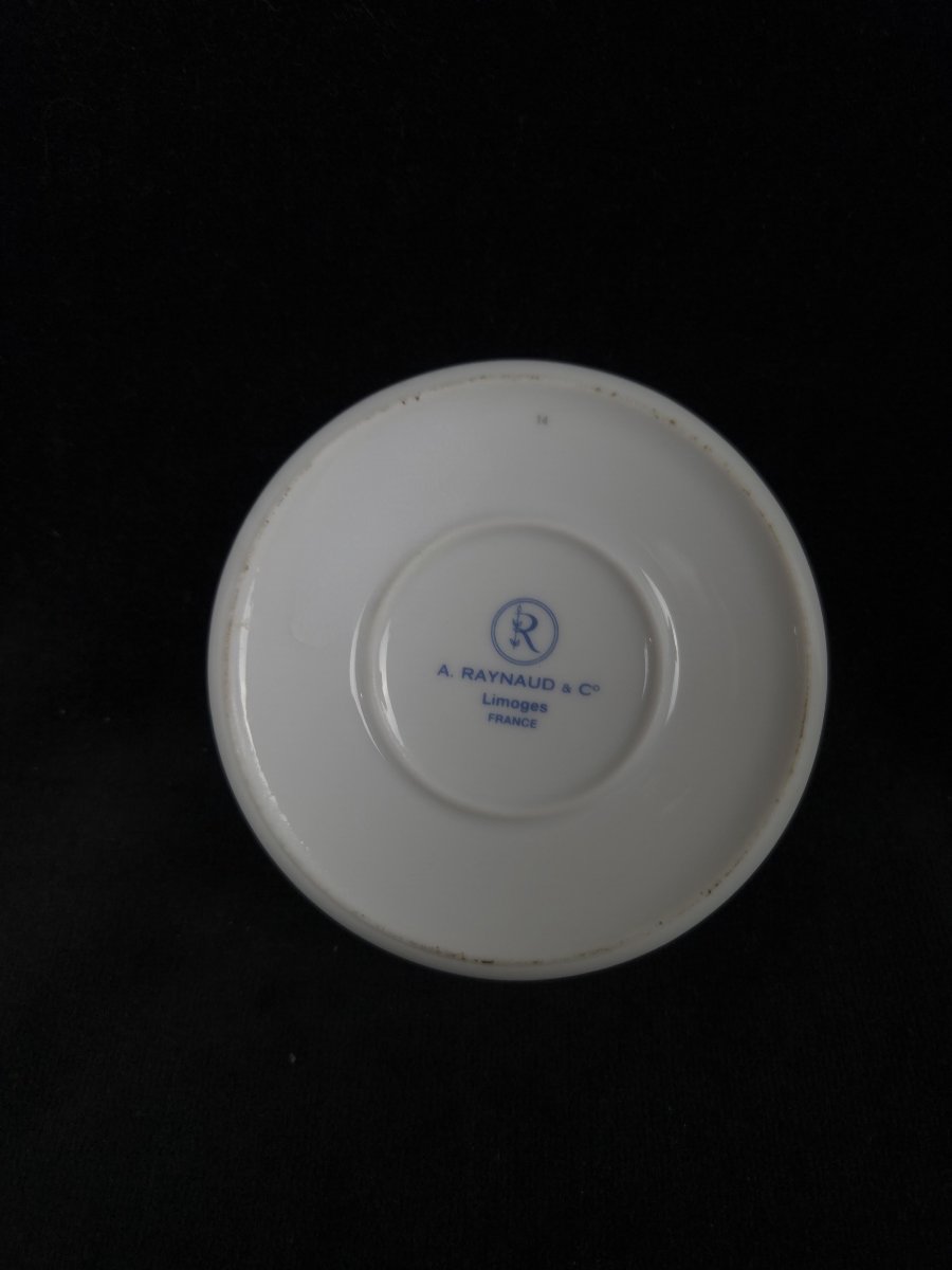 Boîte ronde en porcelaine de Limoges - A. Raynaud & Co (XXe siècle)-photo-1