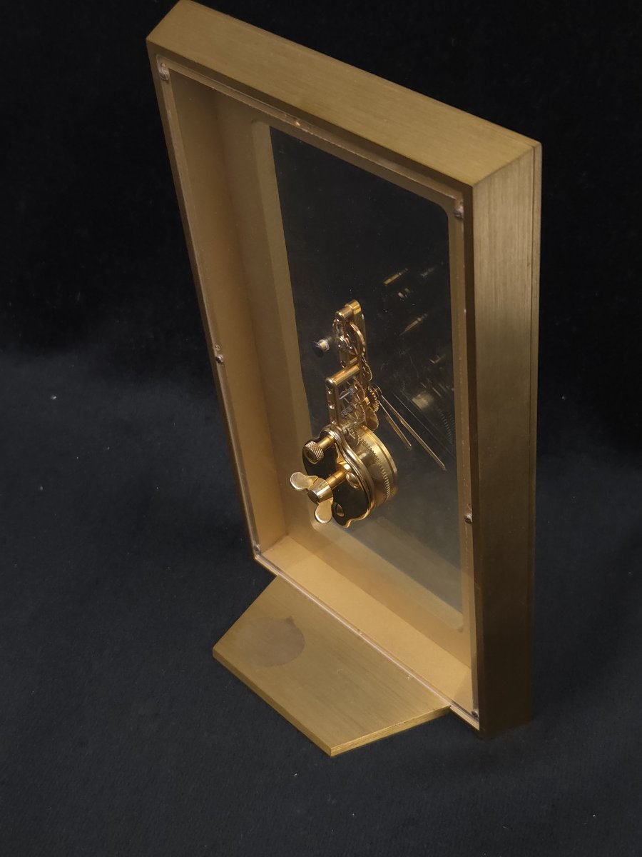 Jaeger-lecoultre - "mysterious" Table Clock With A Brass Frame (20th Century)-photo-1