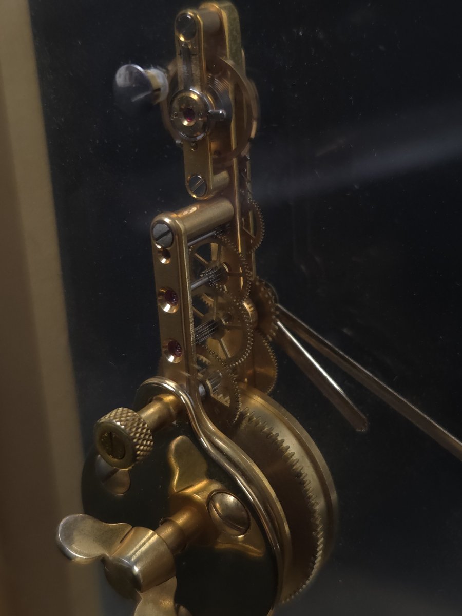 Jaeger-lecoultre - "mysterious" Table Clock With A Brass Frame (20th Century)-photo-3