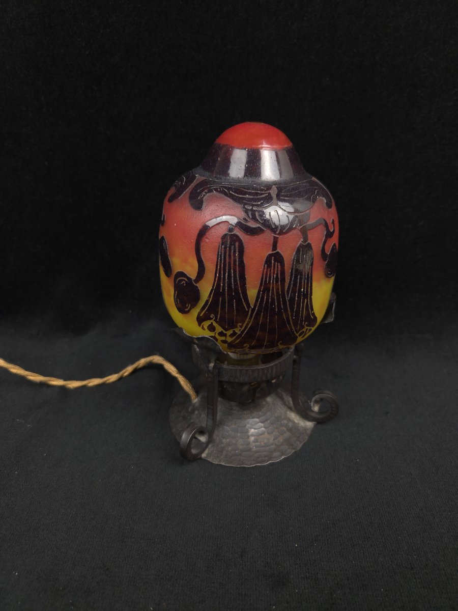 Le Verre Français (Schneider) - Veilleuse Art Déco en verre (XXe siècle) 