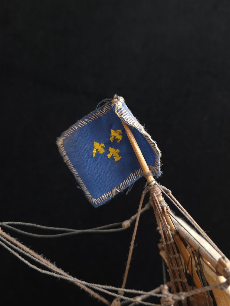Large Model Of A 17th-century Warship - Royal Three-masted Ship (20th Century)-photo-2