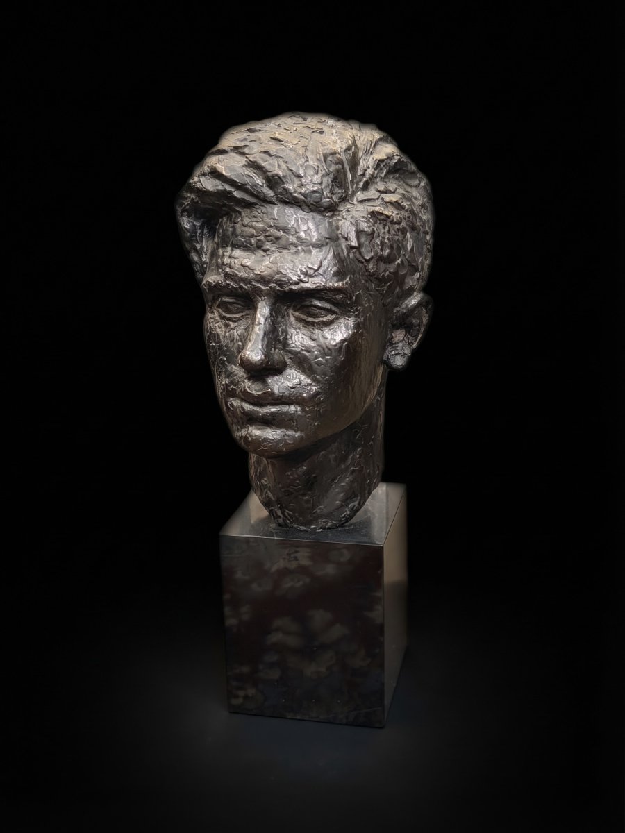 Emile-Henri Bernard (1868-1941) - Buste en bronze d'un jeune homme (XXe siècle)