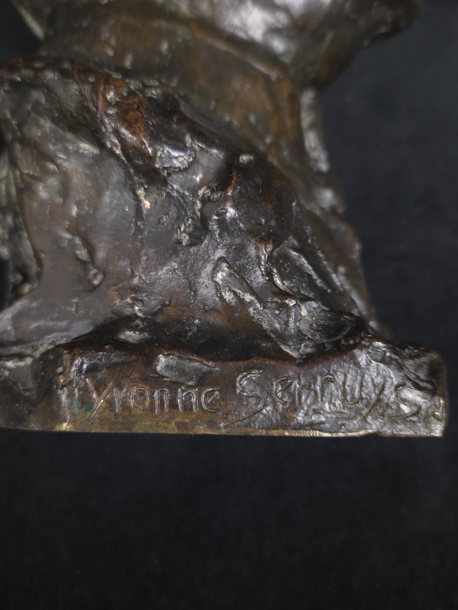 Yvonne Serruys (1873-1953) - Buste d'homme au cigare en bronze -photo-3