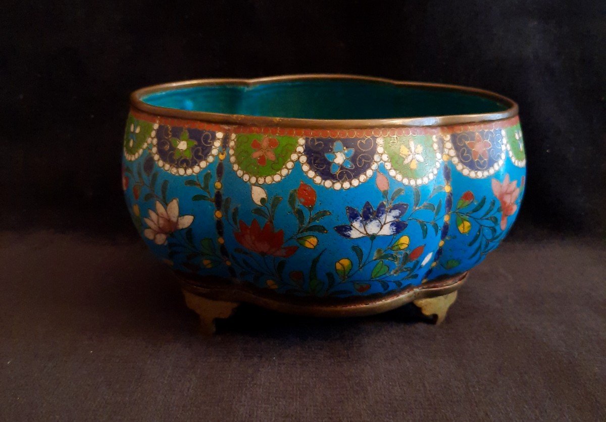 Small Cloisonne Enamel And Bronze Planter - Asia