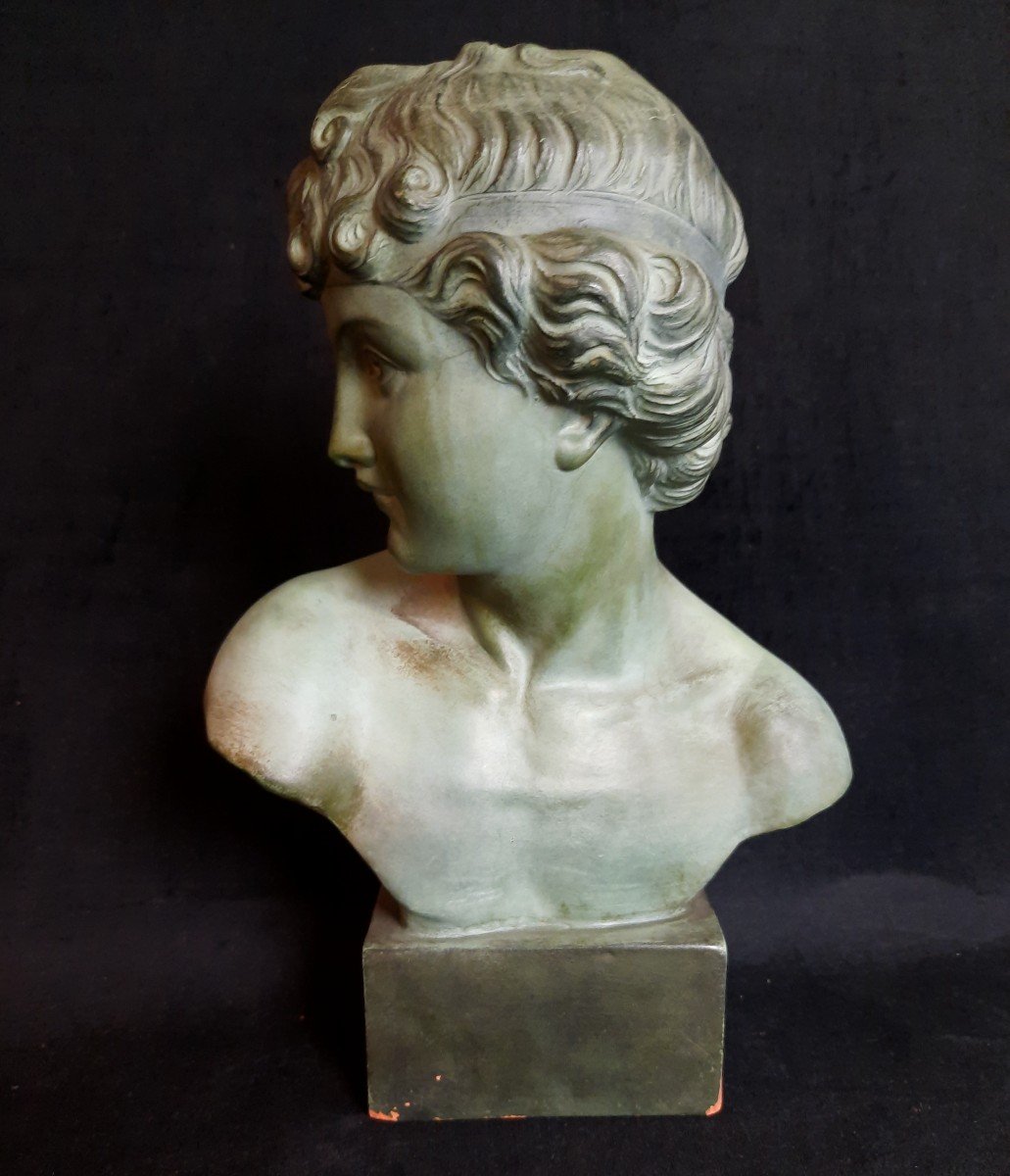 Terracotta Sculpture / Bust Of A Young Man (20th Century)
