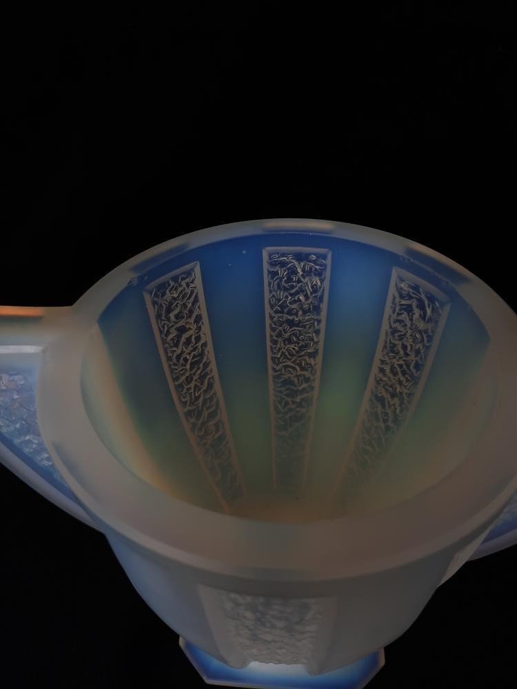 Césari Vase In Opalescent Glass (1930 - 1935) - Art Deco-photo-1