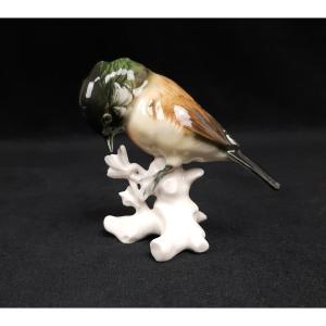 Karl Ens - Porcelain Bird With Lowered Head (20th Century)