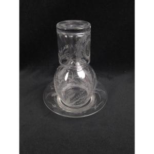 Garniture de nuit / Service de chevet en verre gravé (XXe siècle)