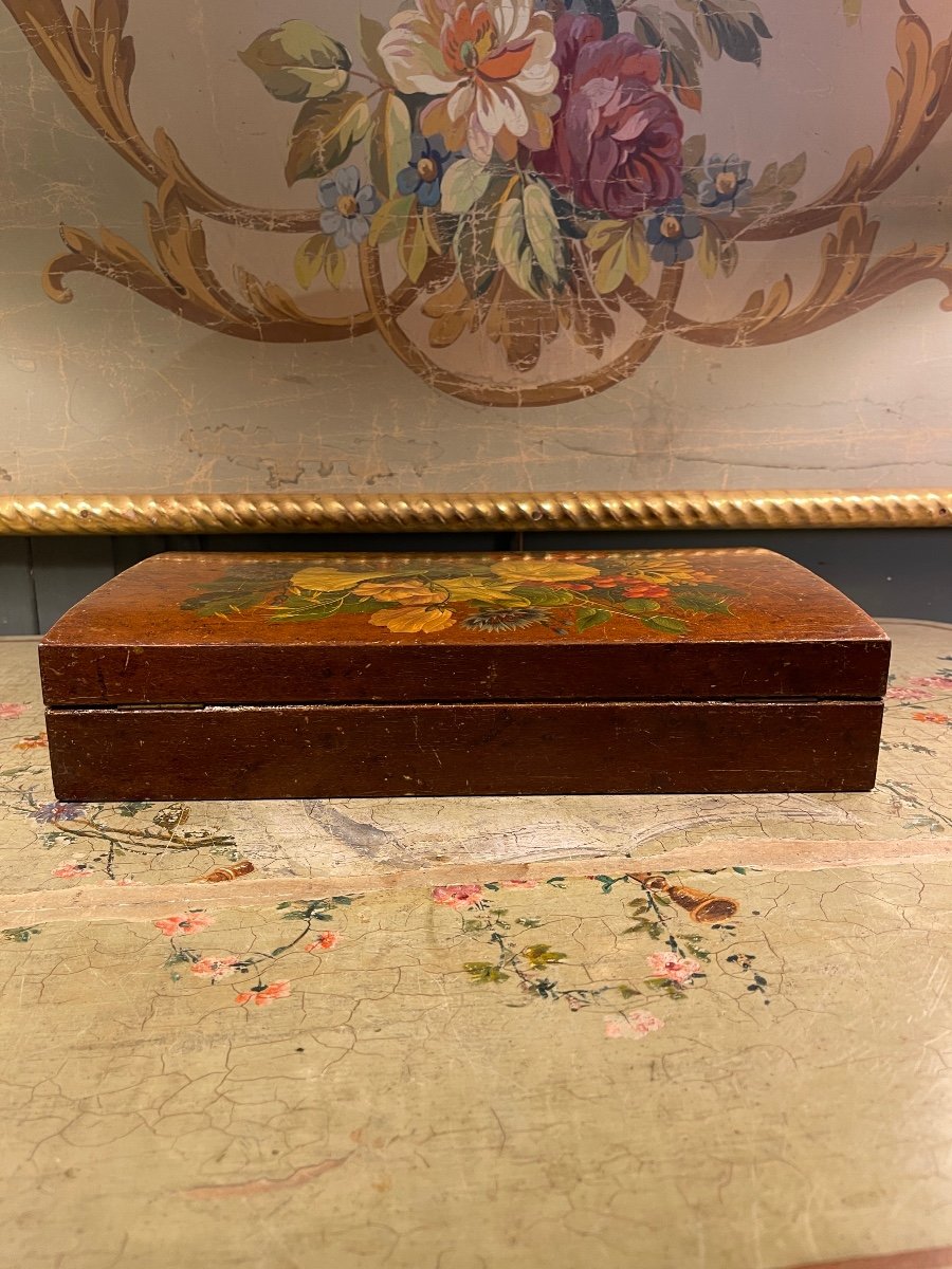 Quadrille Box In Painted Wood With Floral Decor-photo-4