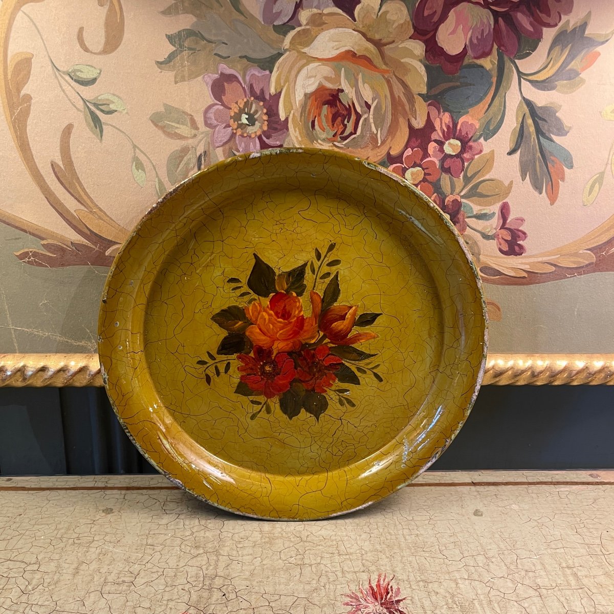 Tray In Painted Sheet Metal, Diameter 25 Cm