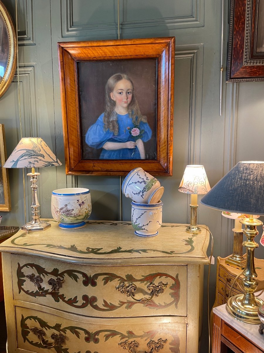 Portrait Of A Little Girl With A Nineteenth Rose-photo-6