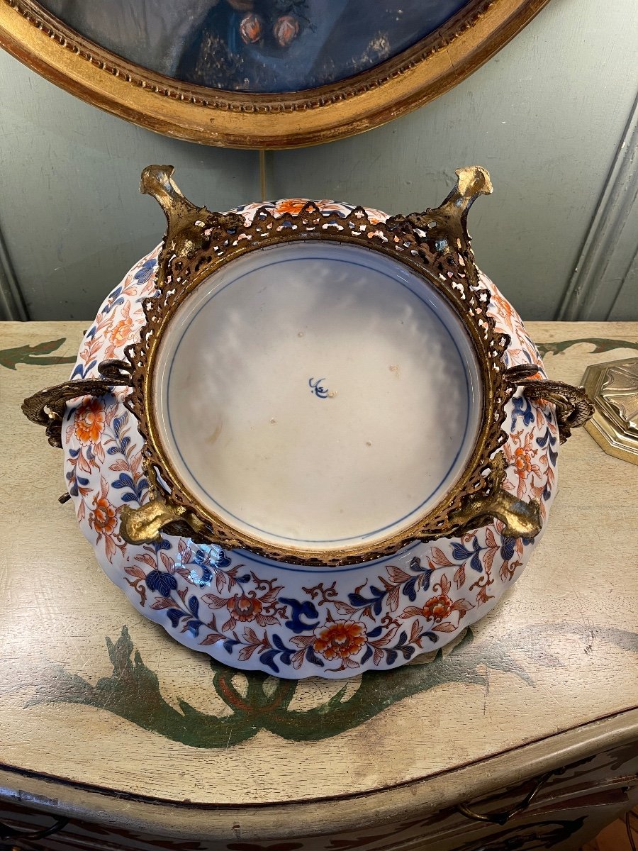 Large Imari Porcelain Cup And 19th Century Gilt Bronze Mount-photo-2