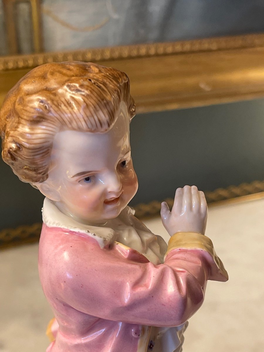 Little Porcelain Marquis-photo-3