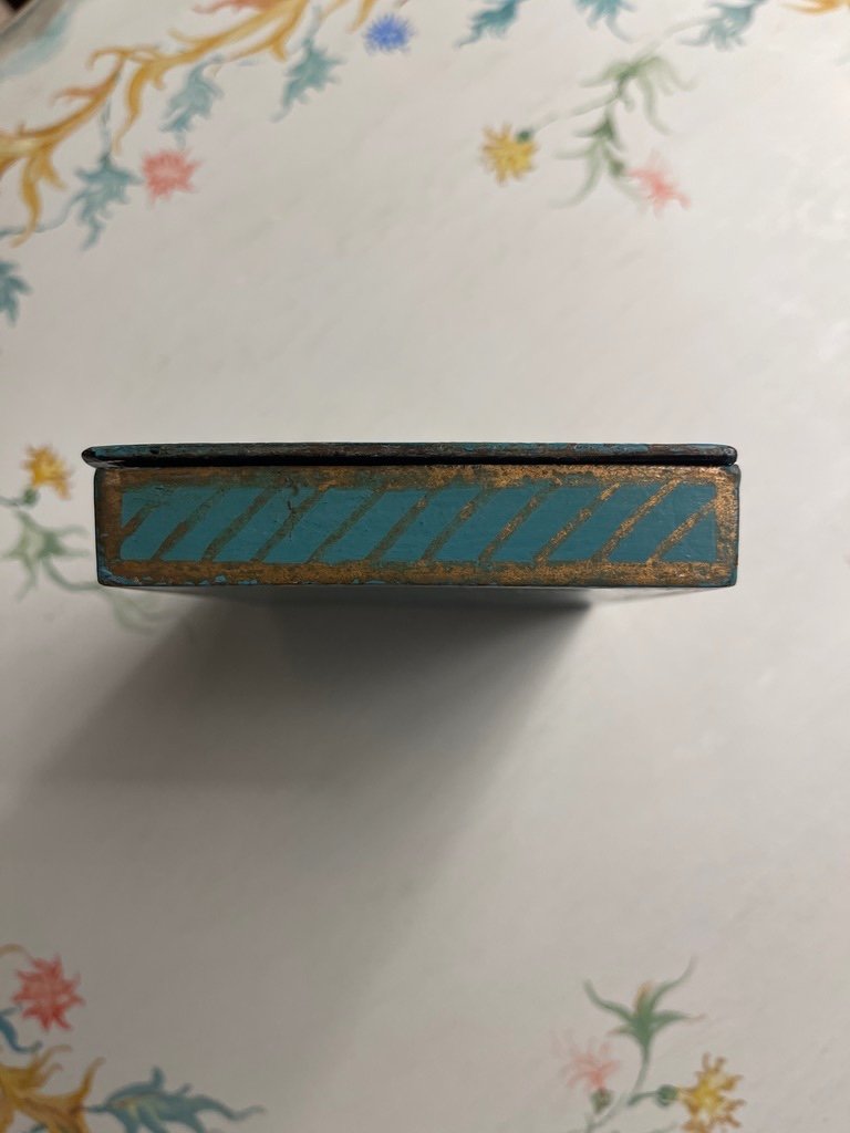 Paper Mache Box With 19th Century Floral Decor-photo-6