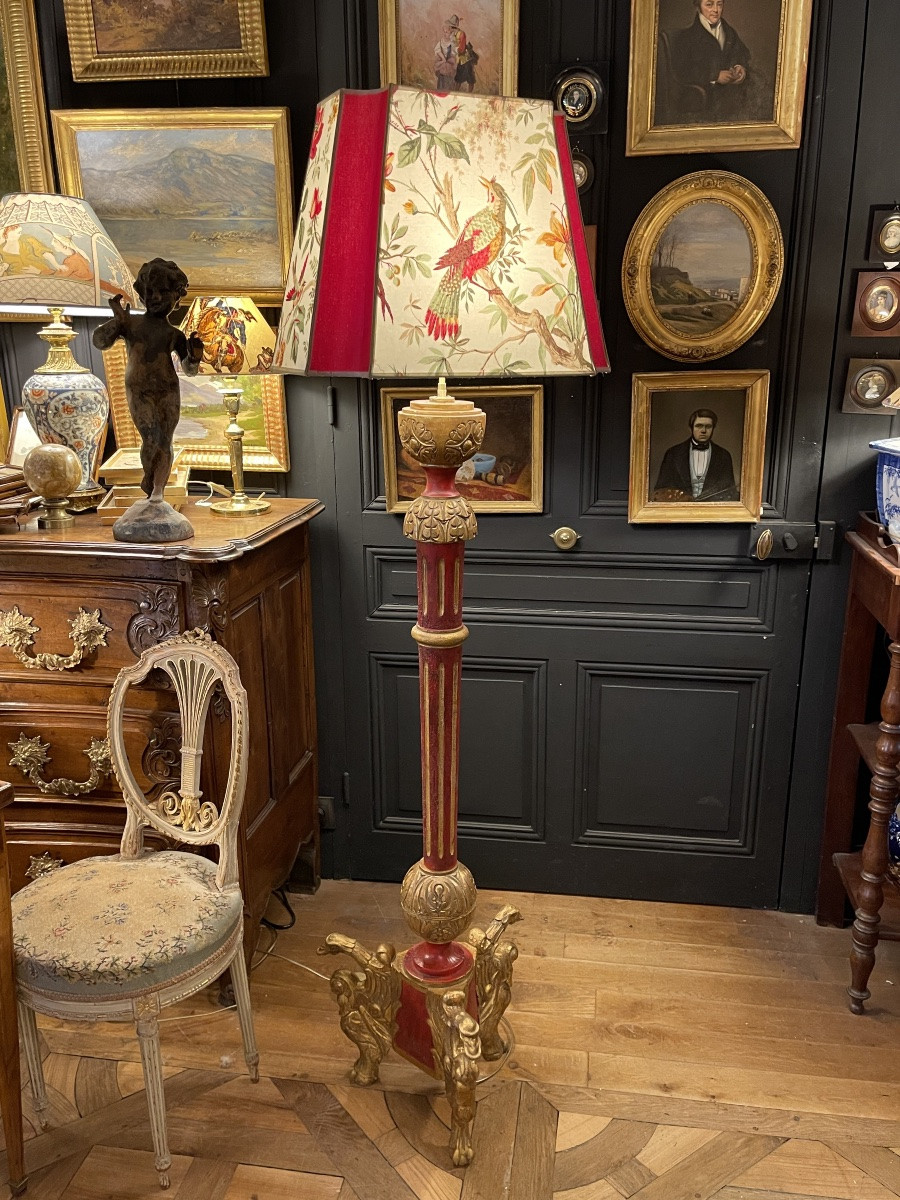 Tripod Floor Lamp In Painted Wood With Griffin Decor, Height 173 Cm-photo-3