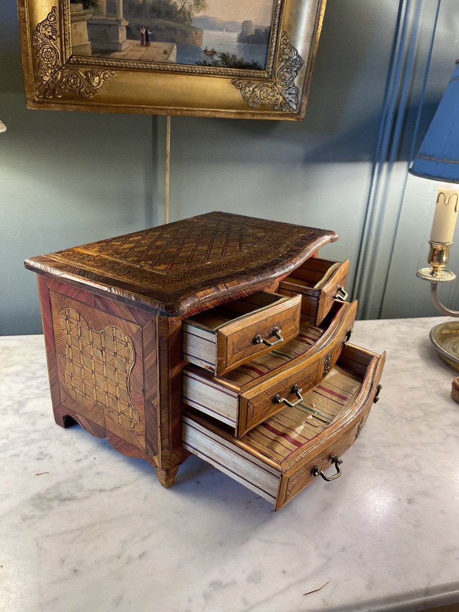 Straw Marquetry Master Chest Of Drawers-photo-3
