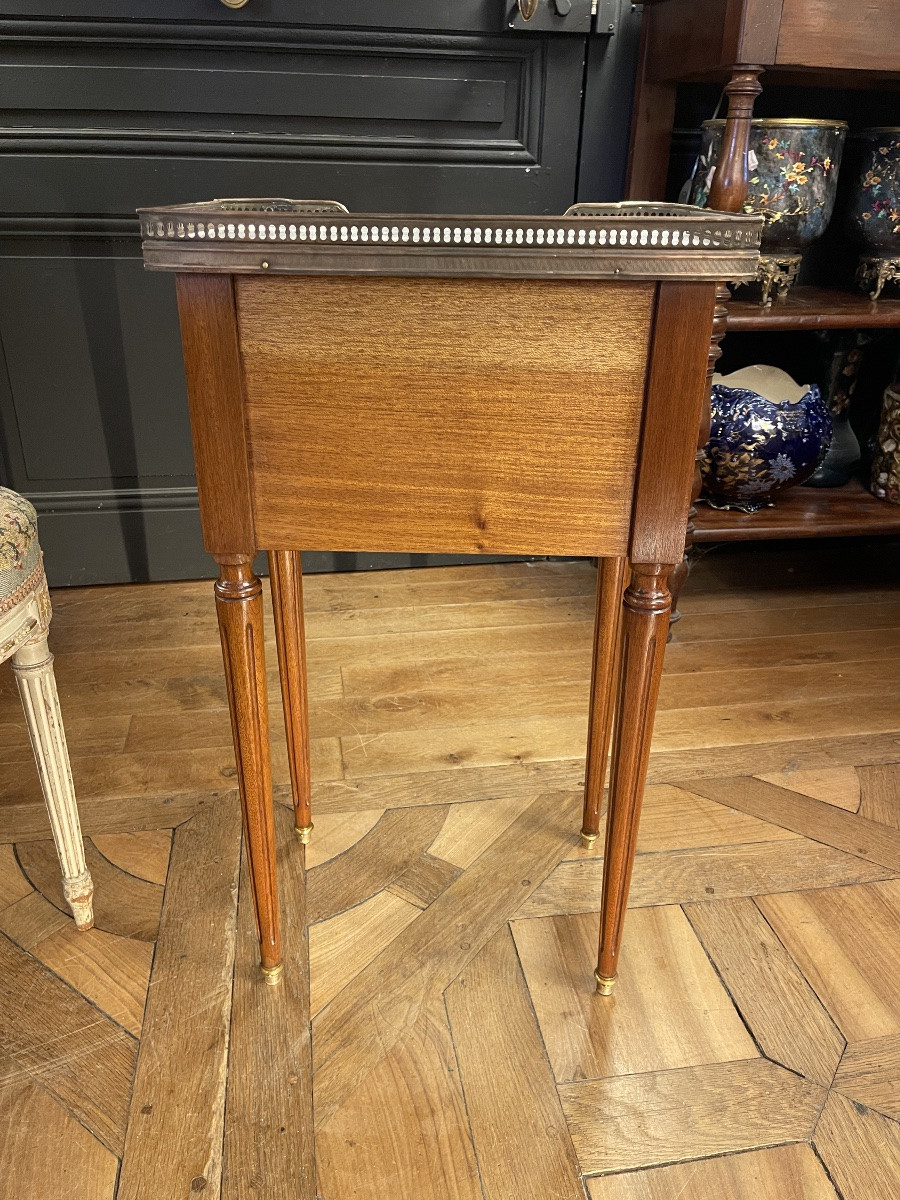 Petite table de style Louis XVI-photo-1