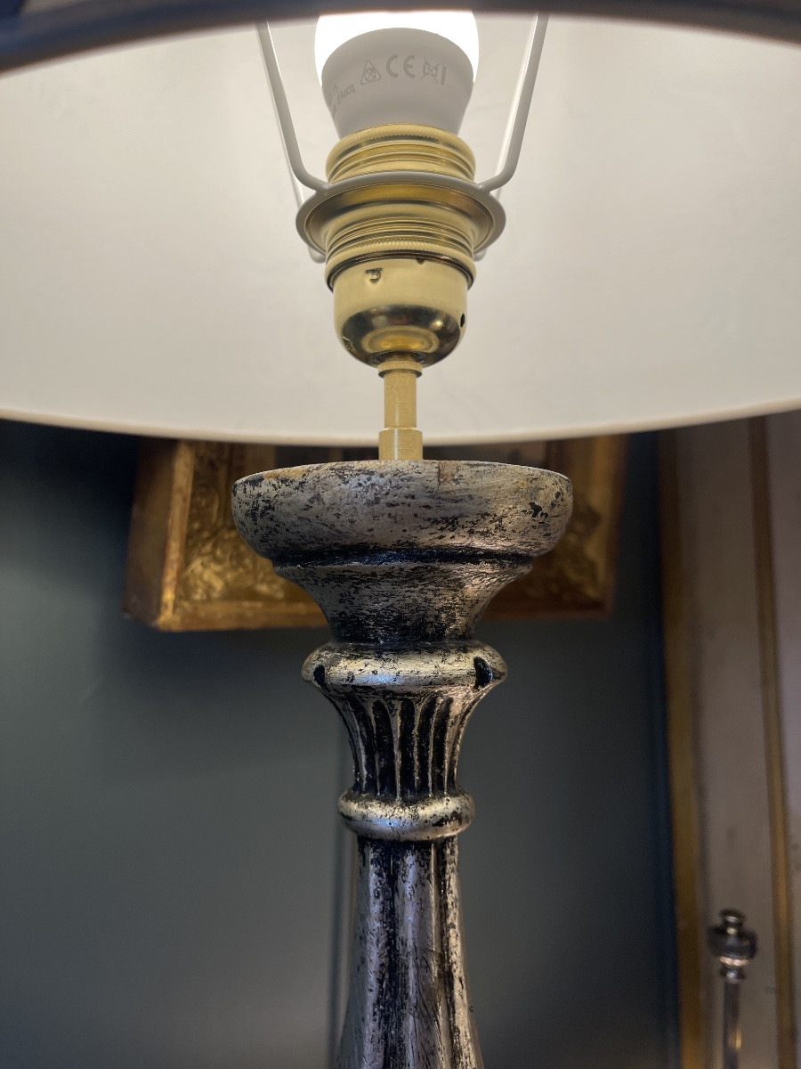 Lampe en bois patiné argenté,  Hauteur 78 cm-photo-5