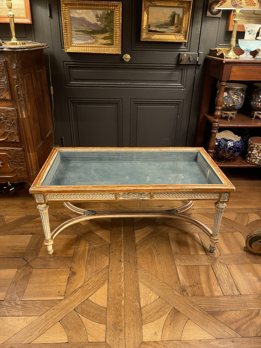Table basse vitrine en bois peint et doré-photo-4