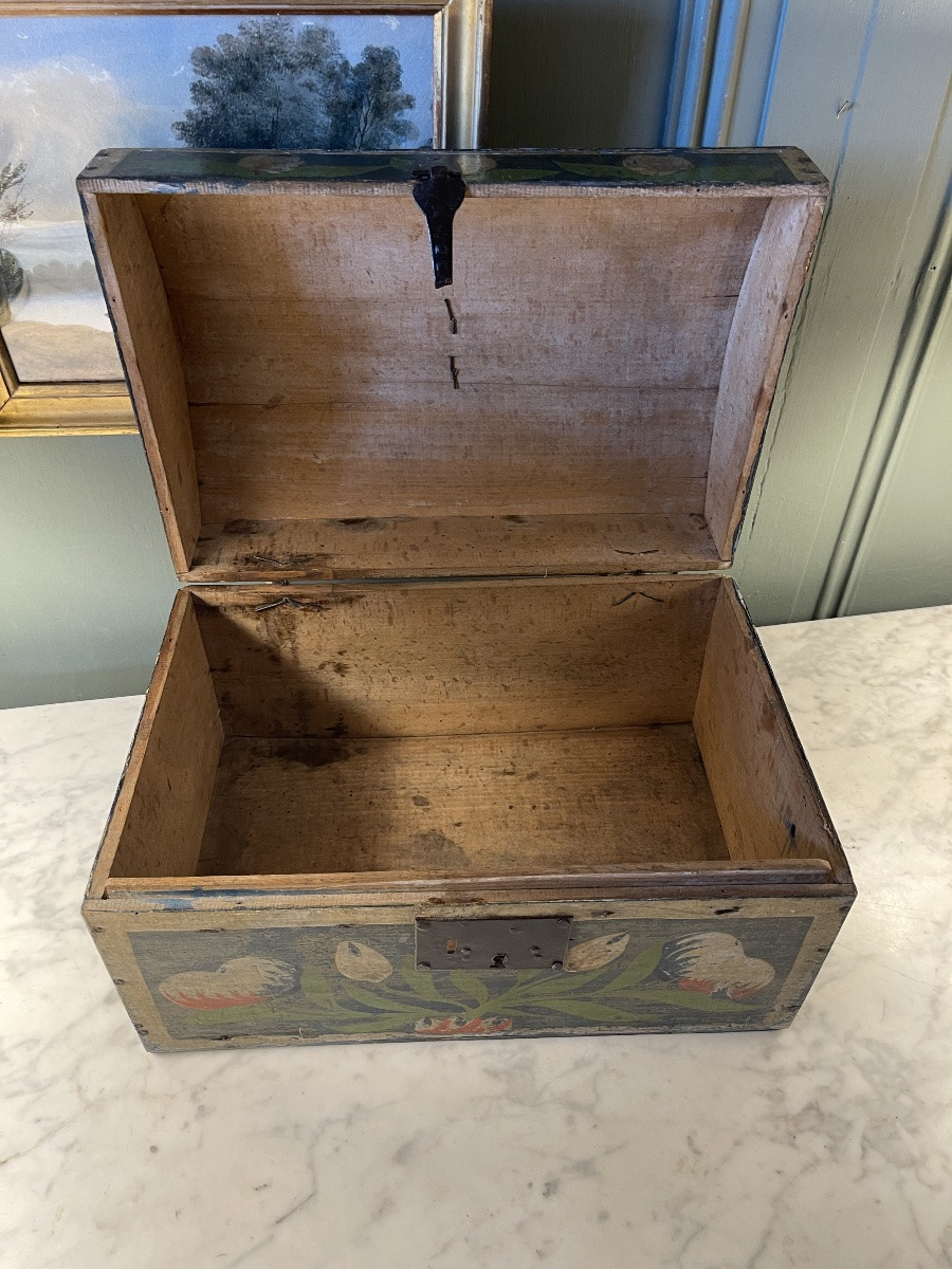 19th Century Painted Wooden Normandy Box-photo-2