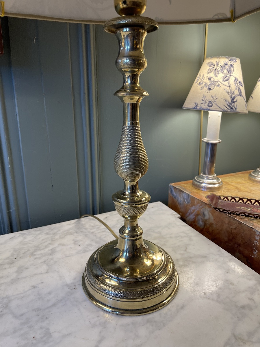 Grande lampe en bronze ciselé XIXème, hauteur 59 cm-photo-4