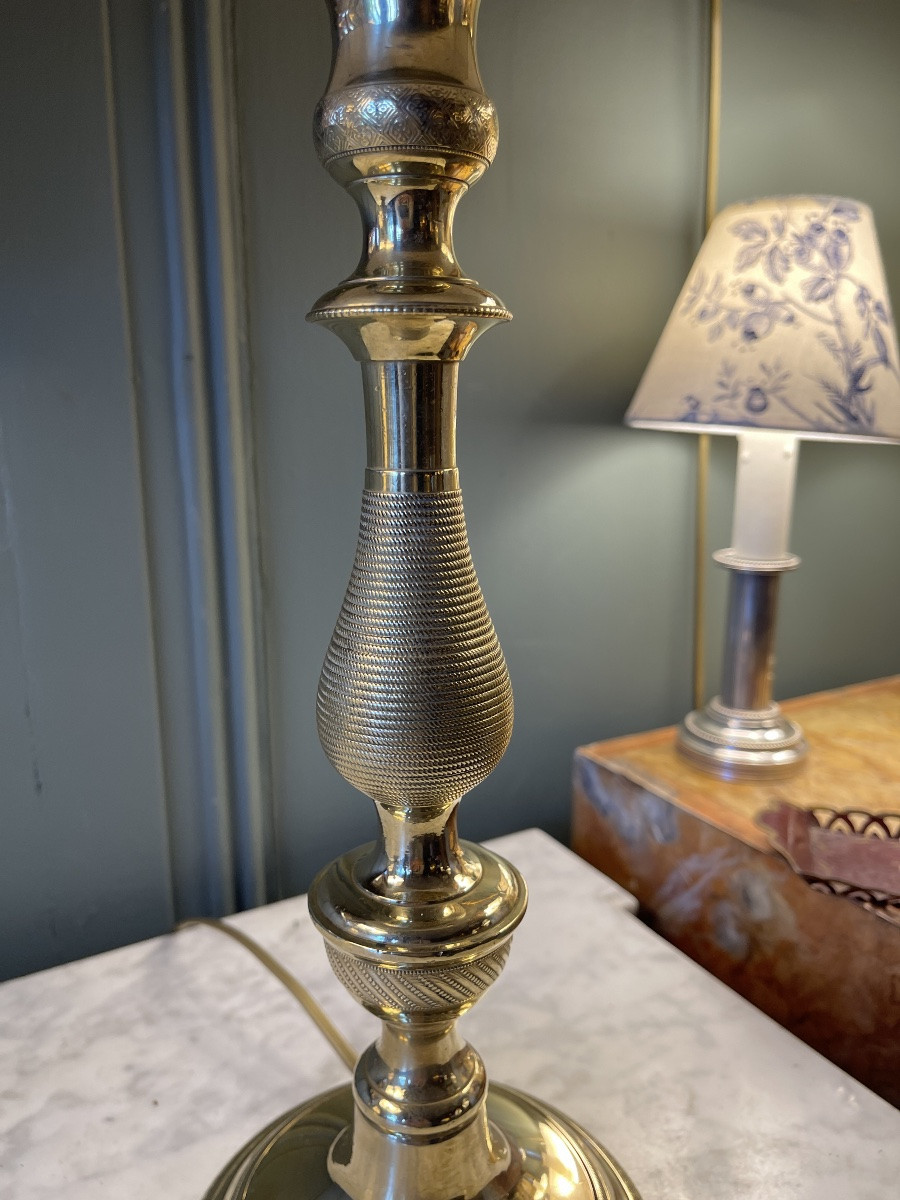 Grande lampe en bronze ciselé XIXème, hauteur 59 cm-photo-5