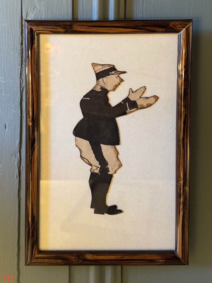 Caricatures de gendarmes, vendu à l'unité-photo-7