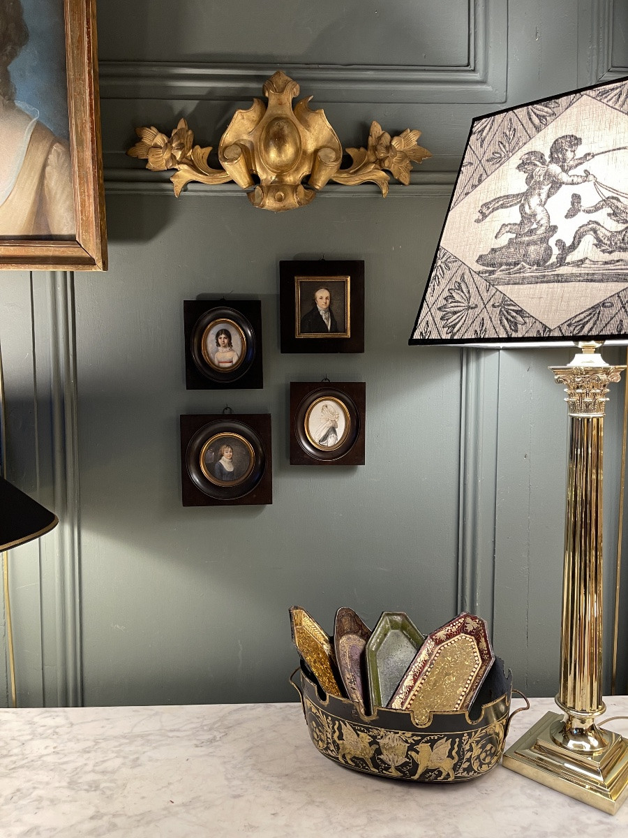 Gilded Carved Wooden Ornament In The Louis XVI Style-photo-3