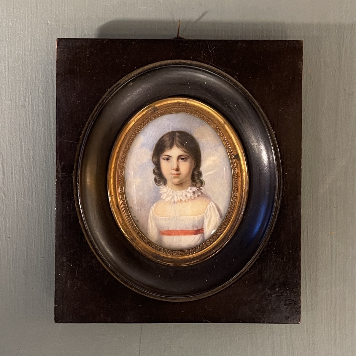 Miniature, portrait de jeune fille  époque Empire début XIXème