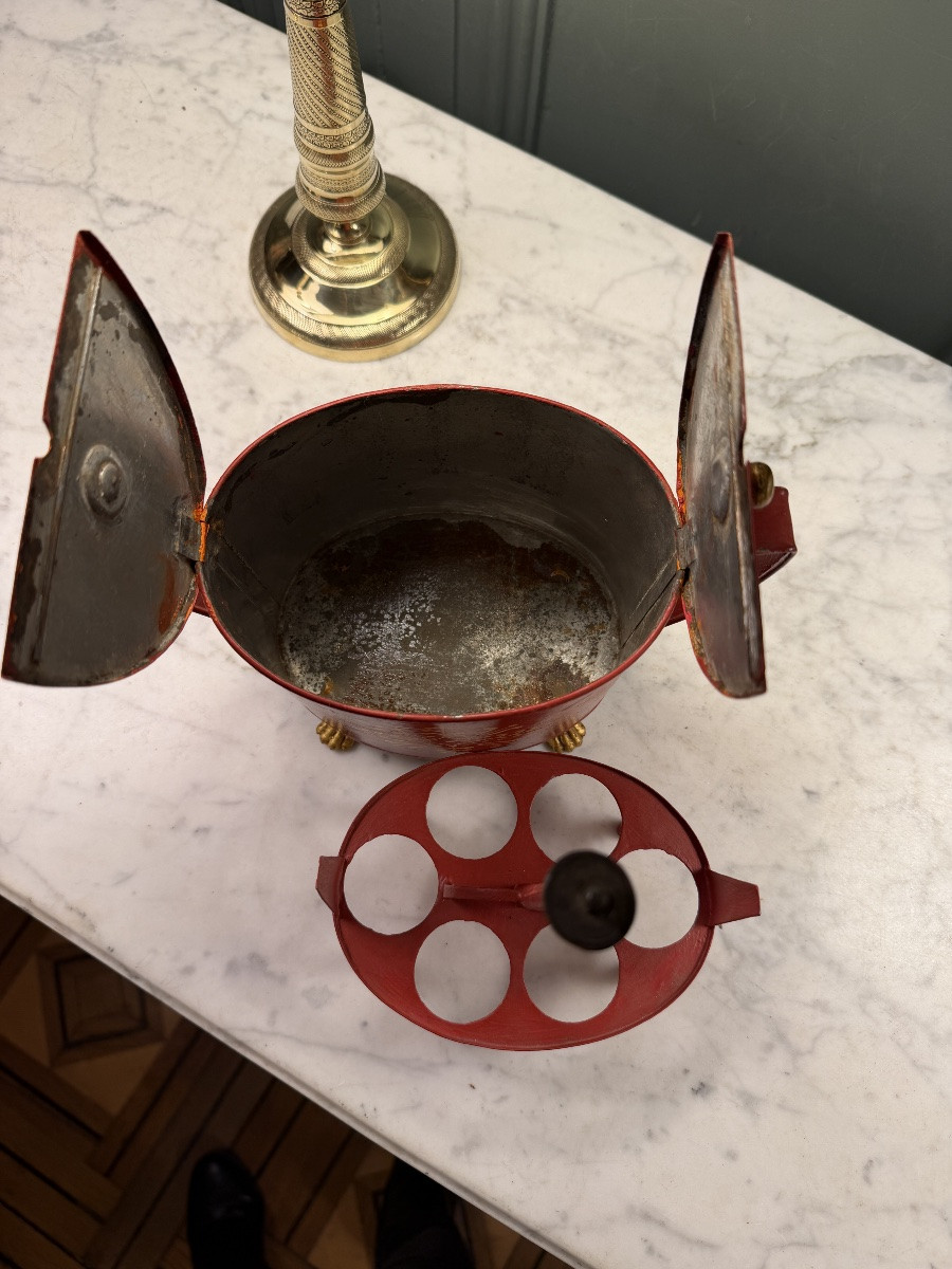 Oeufrier en tôle peinte-photo-4