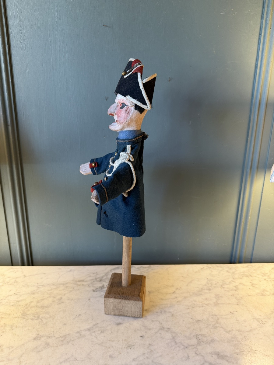 Le gendarme, Marionnette à gaine du théâtre Guignol-photo-3